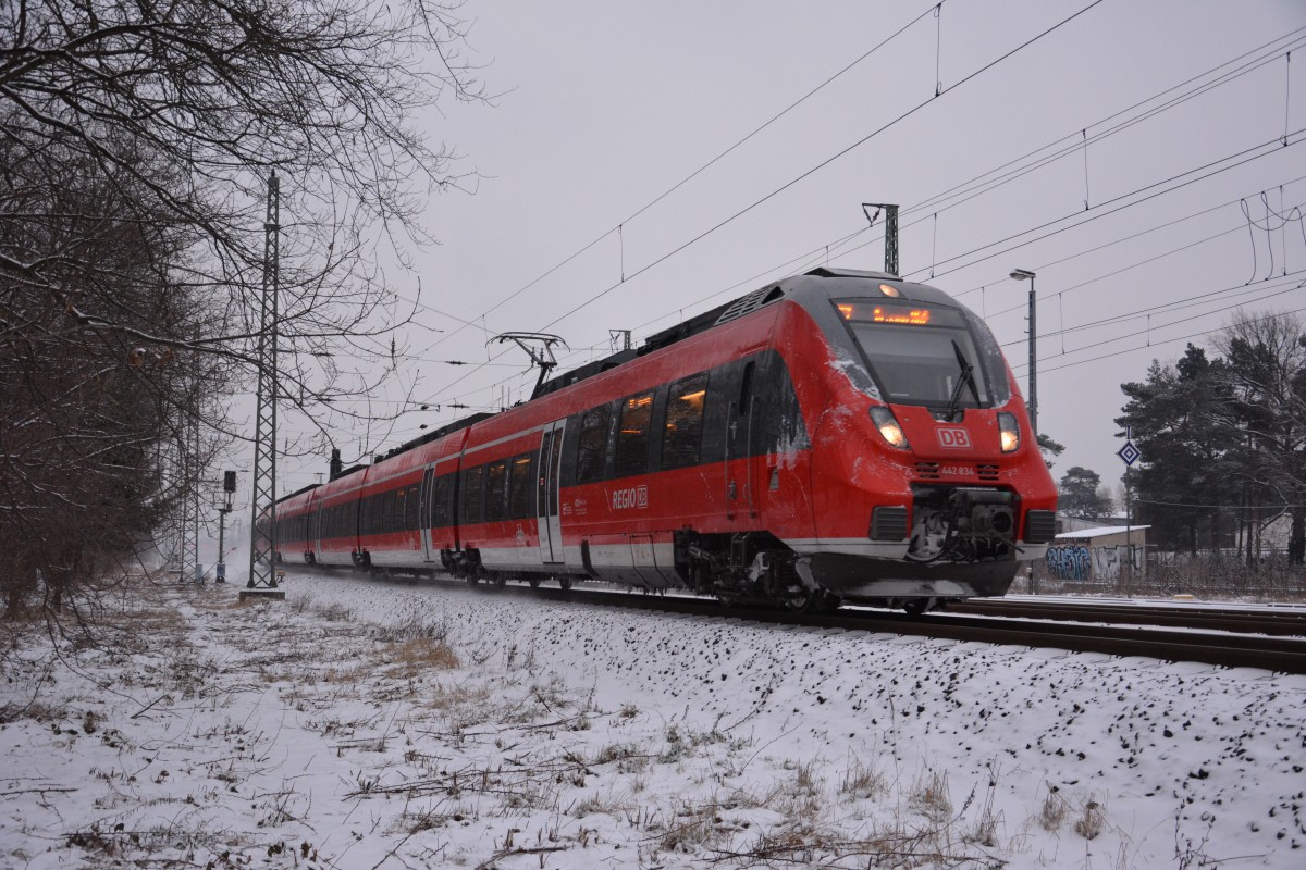 BR 442 (834) auf der RE 7 (18707) nach Dessau unterwegs. Aufgenommen am 22.01.2014 Potsdam Rehbrücke.