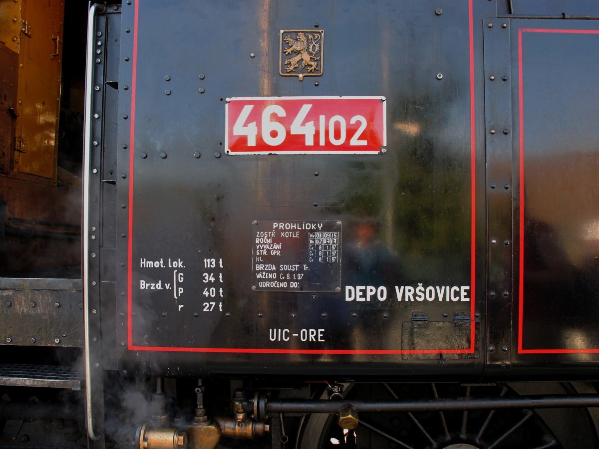 BR 464 Platte detail -  Posázavský Pacifik  in station Praha-Braník (8.7.2017)