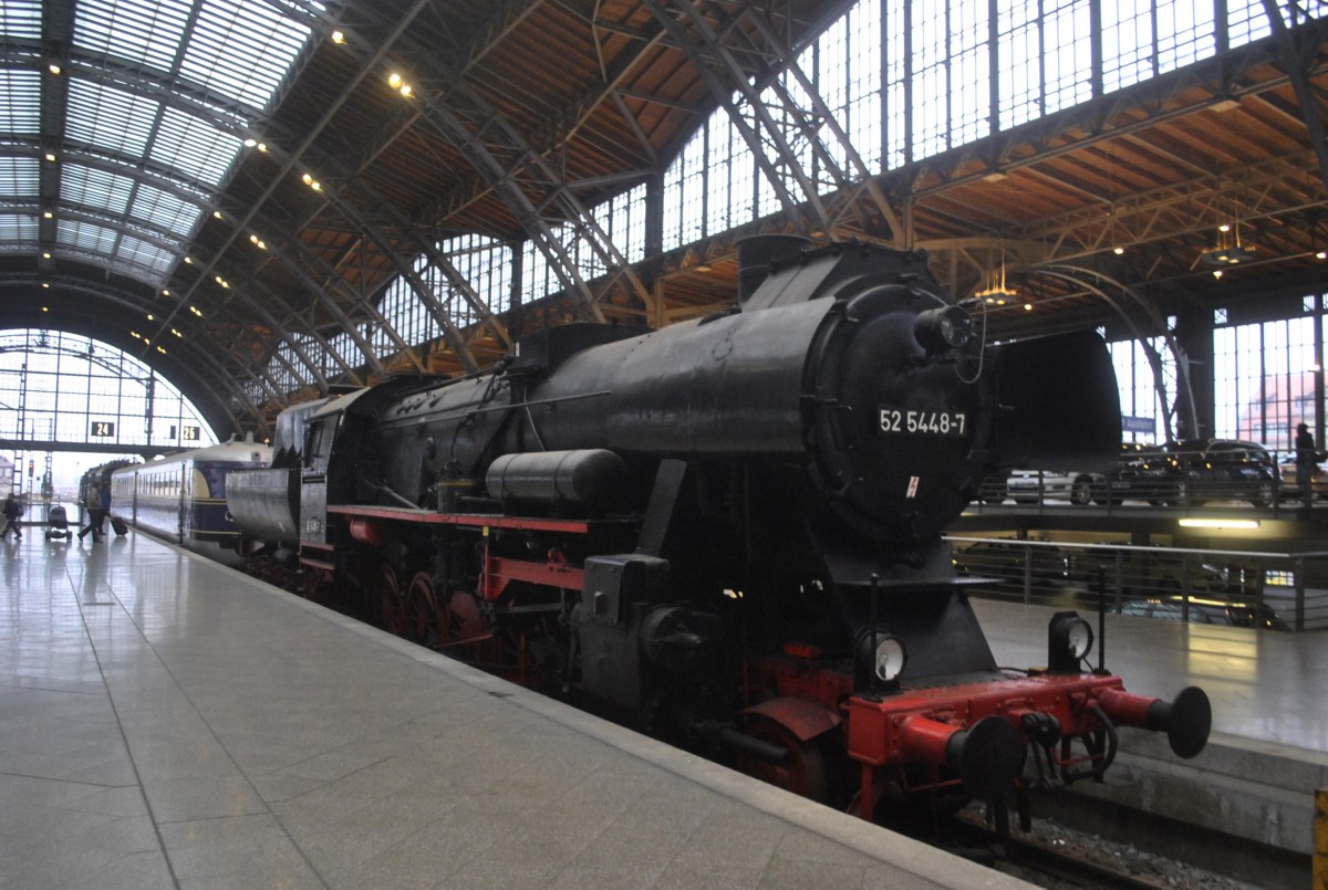 BR  52 in Leipzig Hbf, am 19.01.2014