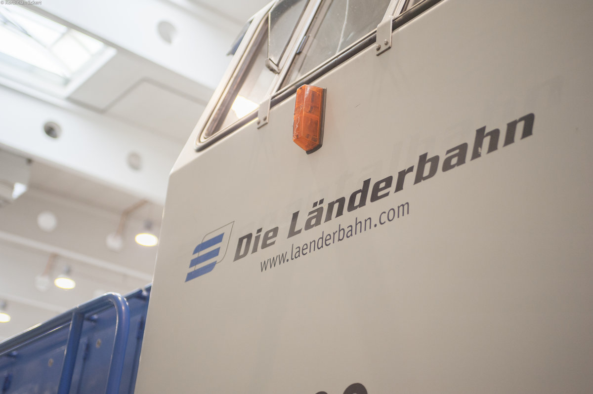 Branding der 275 842 der Länderbahn im Werk in Schwandorf, 08.10.2017