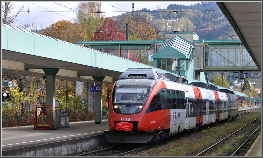Bregenz, die S1 nach Bludenz wird durch 4024 023-6 gefahren. (05.11.203)