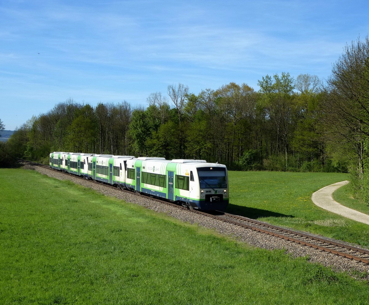 Breisgau S-Bahn zwischen Hugstetten und Freiburg, April 2014