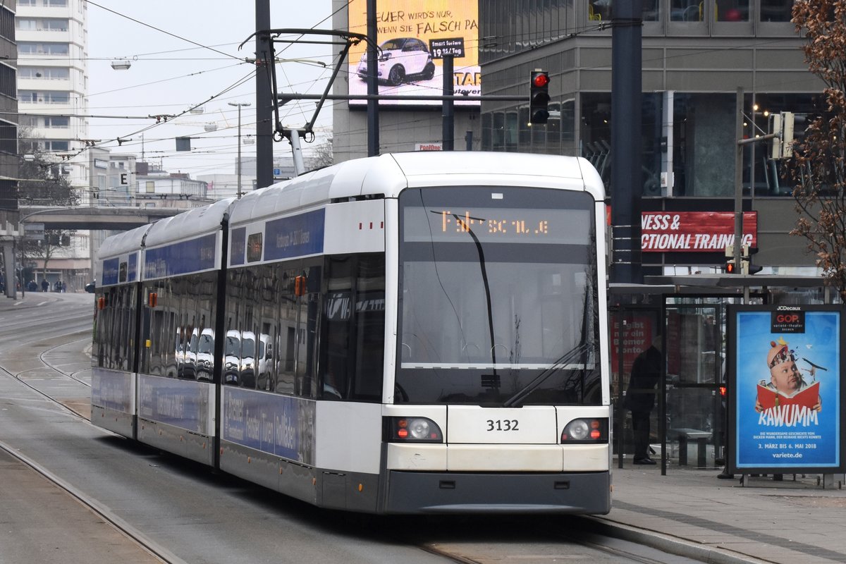 BREMEN, 12.03.21018, Wagen 3132 als Fahrschule an der Haltestelle Am Brill