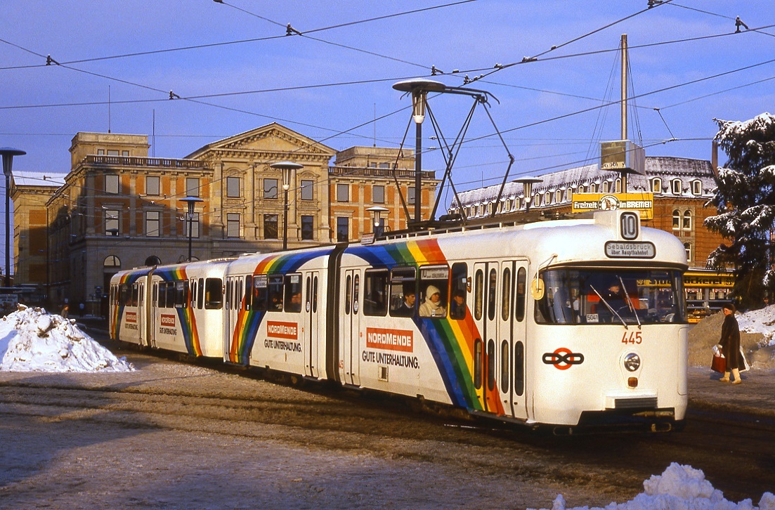 Bremen 445 + 610, Am Hauptbahnhof, 10.01.1987.