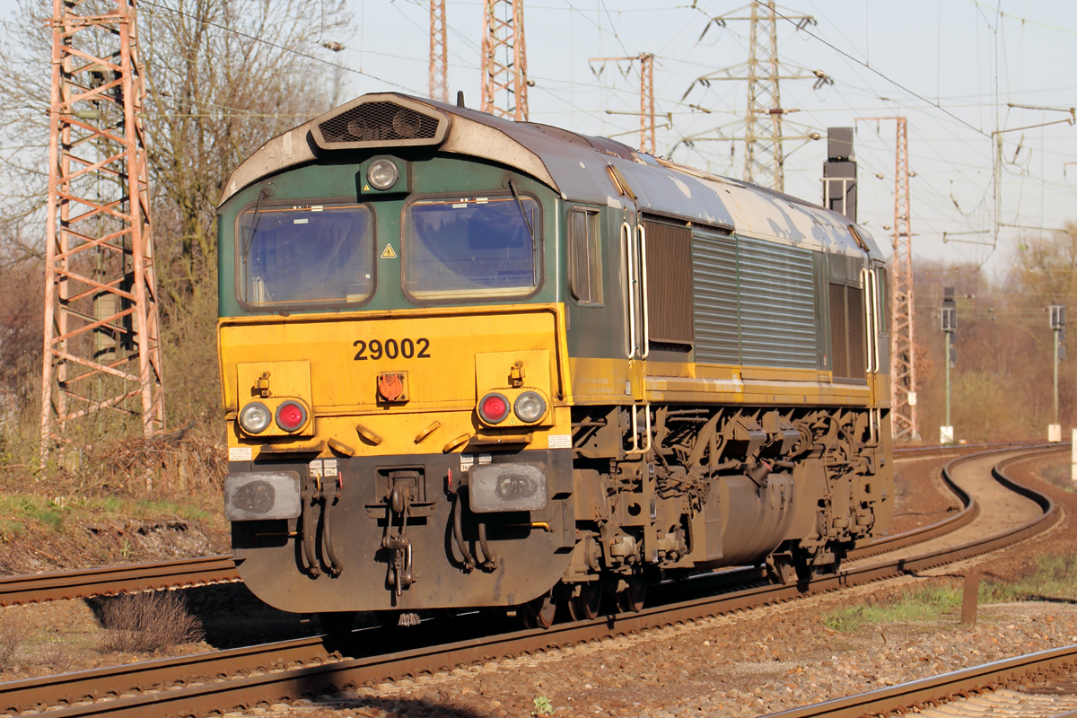 BRLL 29002 (266 006-6) durchfährt Recklinghausen-Ost 27.3.2017