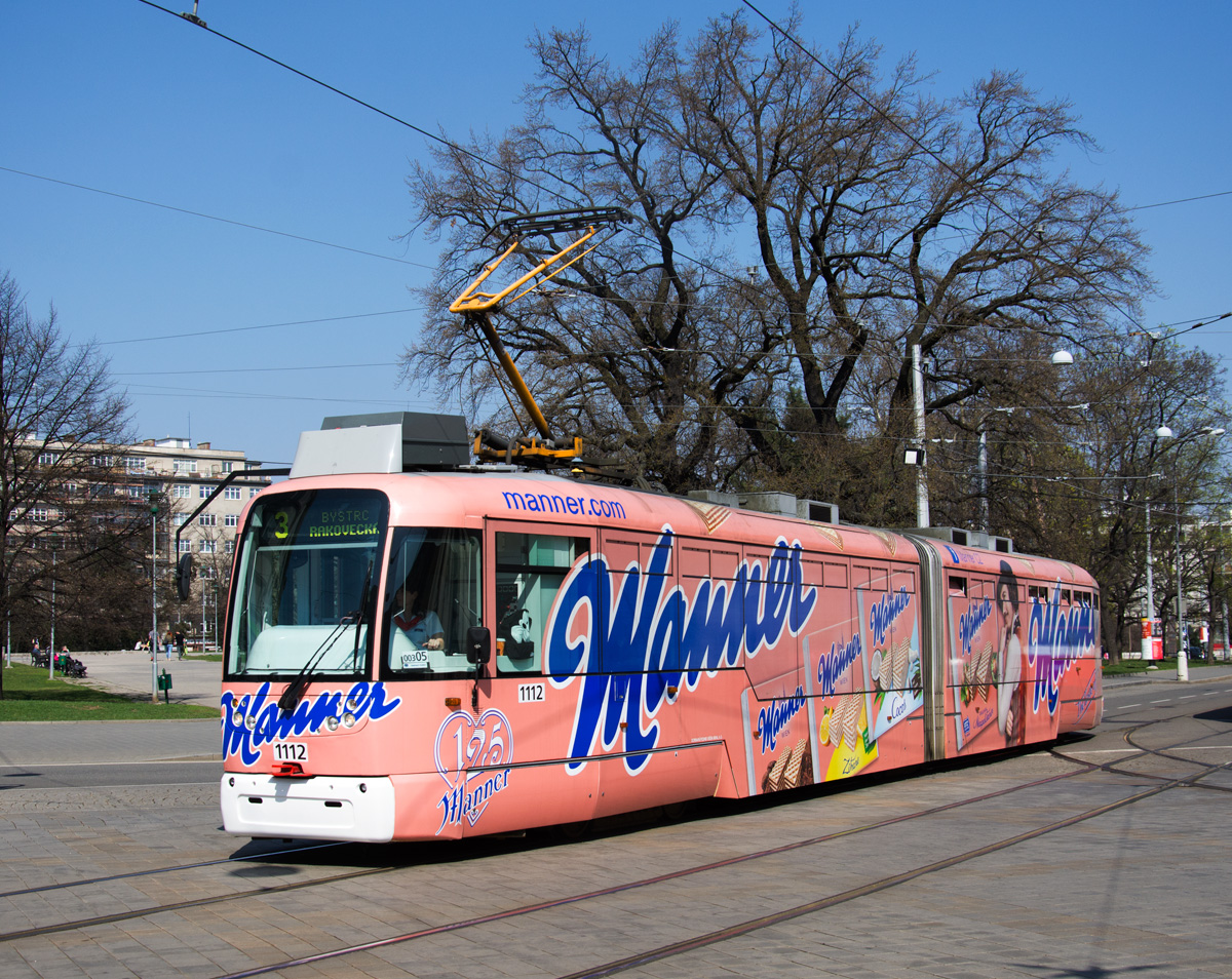 Brno (Brünn) 

DPMB Vario LF2 1112  Manner  als Linie 3 in Česká, 01.04.2017