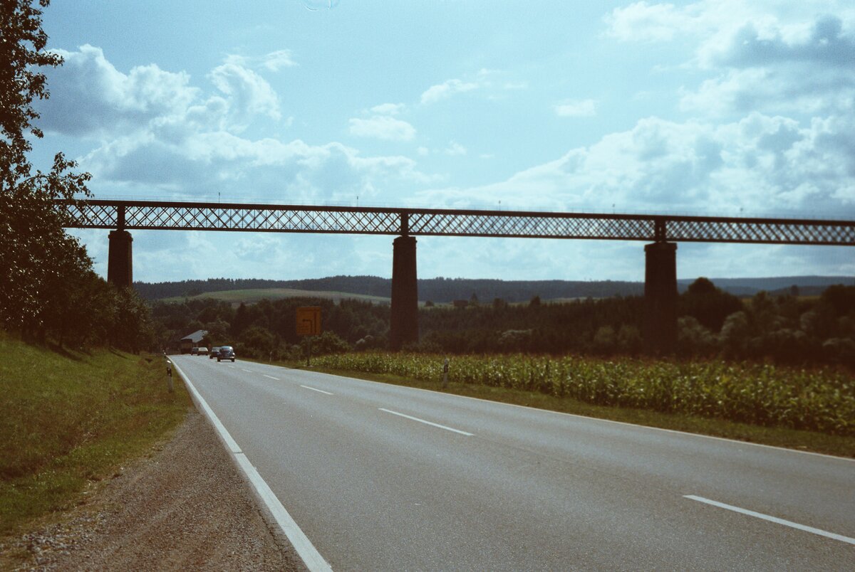 Brücke der Kinzigtalbahn (02.09.1983)