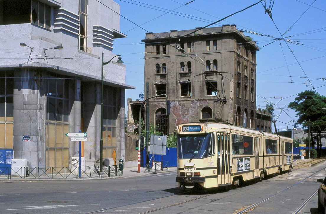 Brussel, Bruxelles 7937, Van Volxem Laan, Avenue Van Volxem, 18.06.2000.
