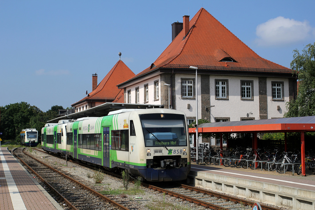 BSB 016 und weitere RegioShuttle // Bahnhof Breisach // 31. Juli 2014