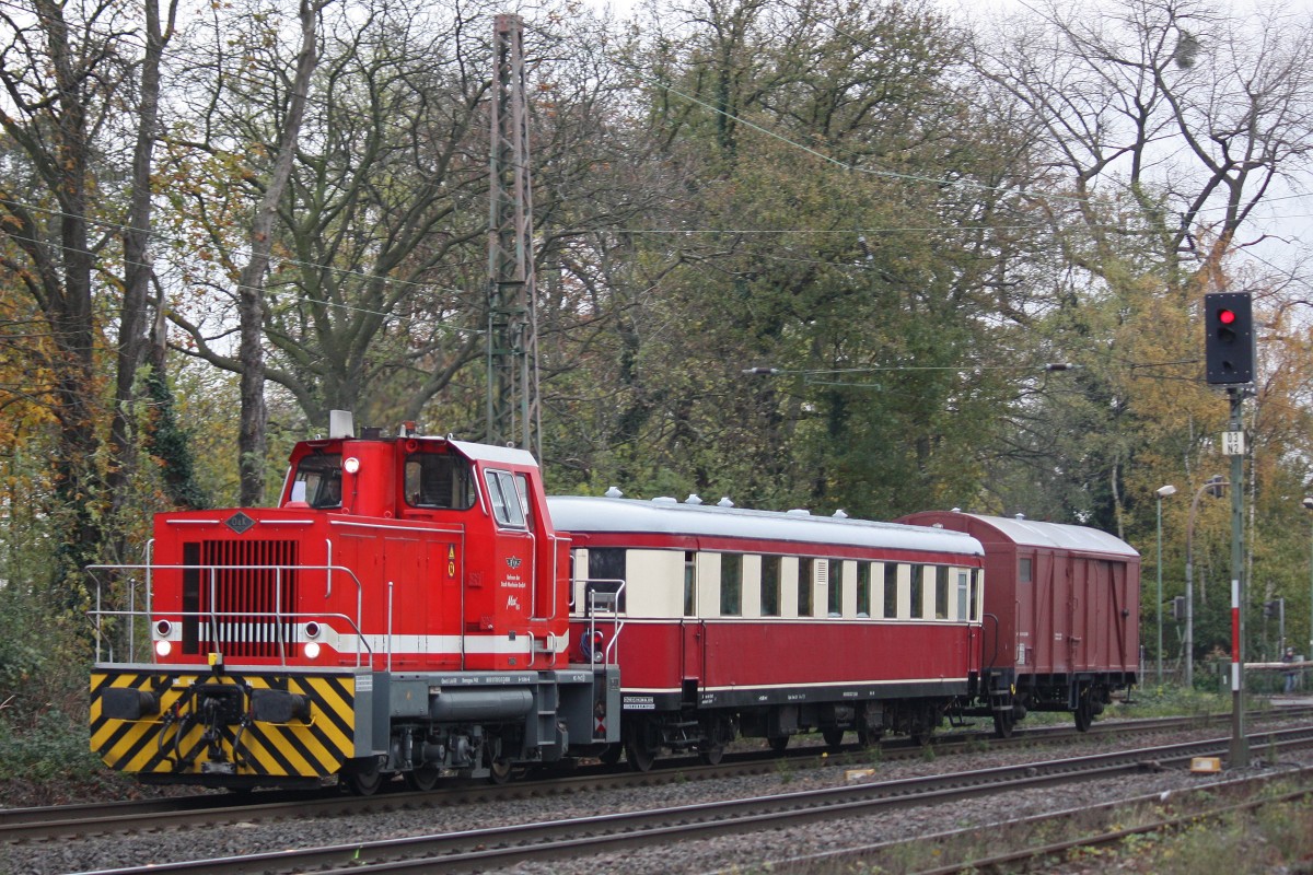 BSM Max 80 am 21.11.13 mit einem Sonderzug in Ratingen-Lintorf.