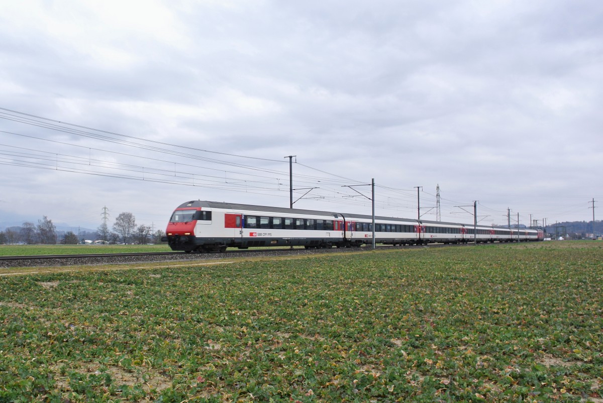Bt 50 85 28-94 933-4 an der Spitze des IR 2116 zwischen Deitingen und Luterbach, 02.03.2014. 