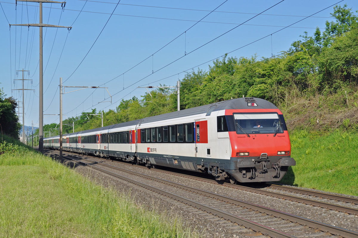 Bt 50 fährt Richtung Bahnhof Kaiseraugst. Die Aufnahme stammt vom 22.05.2017.