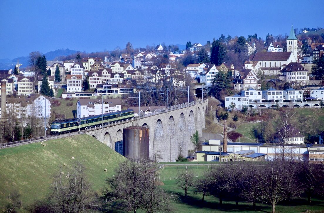 BT BDe4/4 52, Herisau, 12.03.2000.
