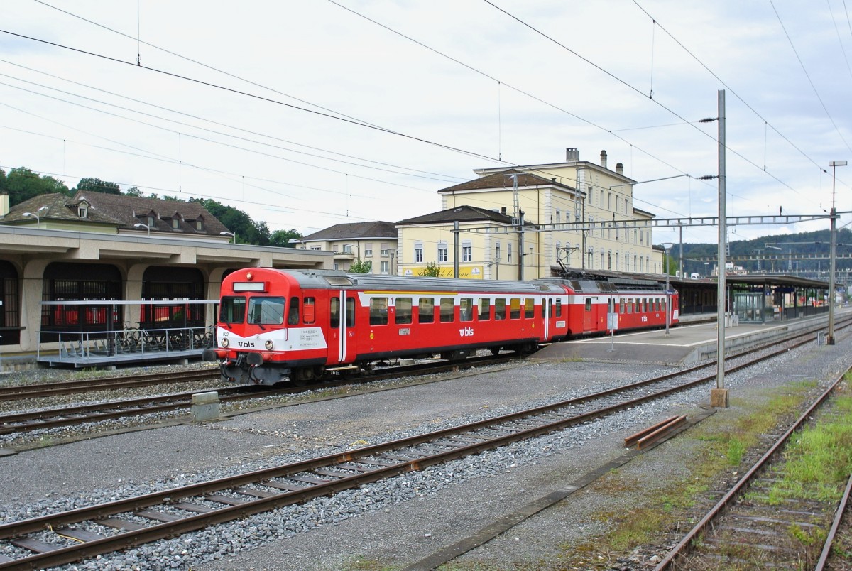 Bt (ex. ABt) 50 85 80-35 922-4 und RBDe 94 85 7 566 222-6 als Regio 26446 bei Ausfahrt aus dem Startbahnhof Porrentruy, 14.08.2014. 

