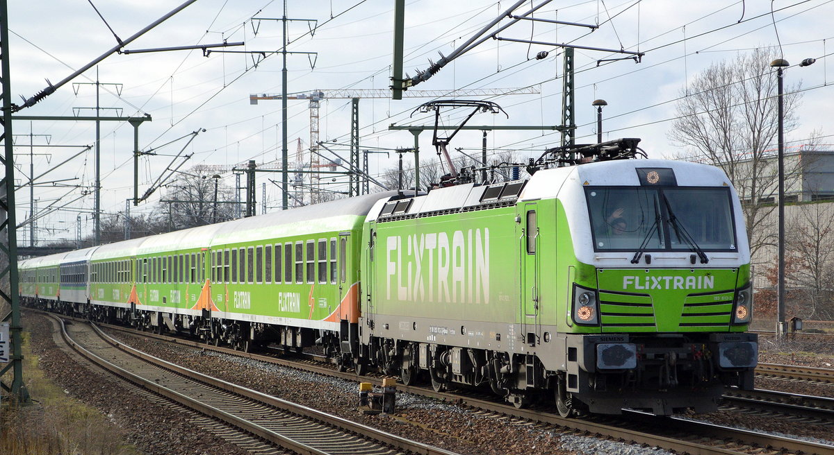 BTE BahnTouristikExpress GmbH, Nürnberg [D] mit dem Flixtrain mit der Railpool Vectron  193 813-3  [NVR-Nummer: 91 80 6193 813-3 D-Rpool] am 23.01.20 Durchfahrt Bf. Flughafen Berlin Schönefeld. Viele Grüße an den Tf. !!! 