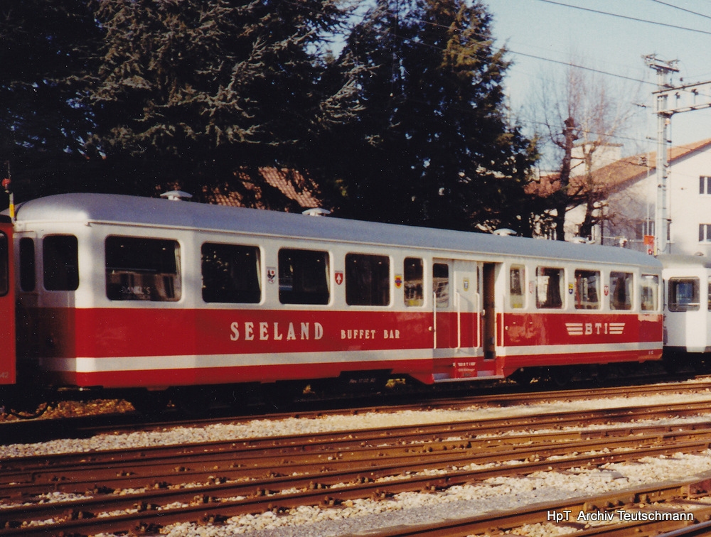 BTI / asm Seeland - Buffetwagen Br 562 in Täuffelen im Februar 1993 .. Archiv Teutschmann