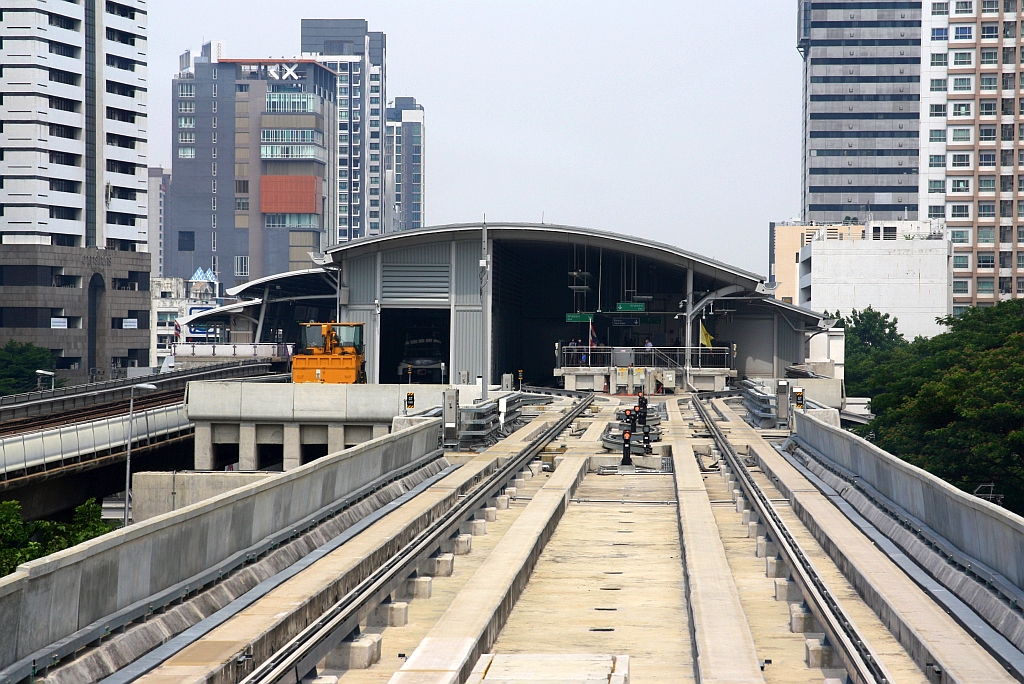BTS Krung Thon Buri Station (G1) am 30.April 2022.