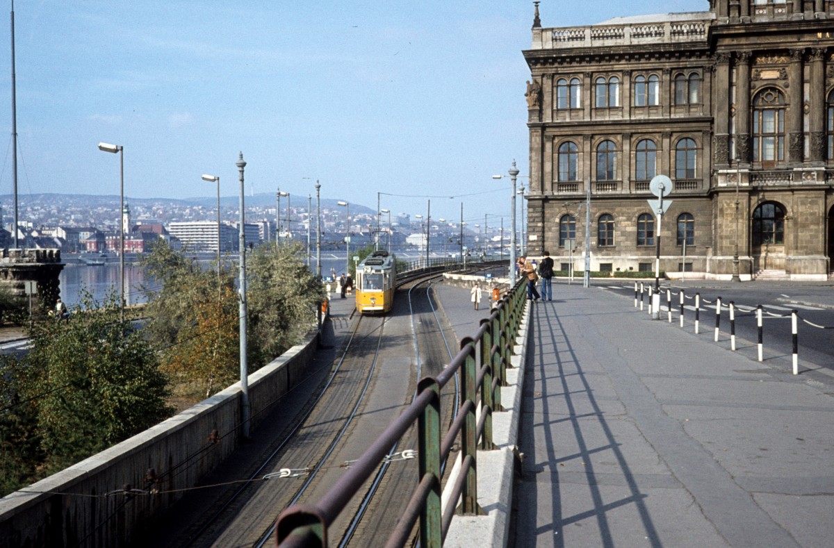 Budapest BKV SL 2A (Ganz-GTw 1384) am 20. Oktober 1979.