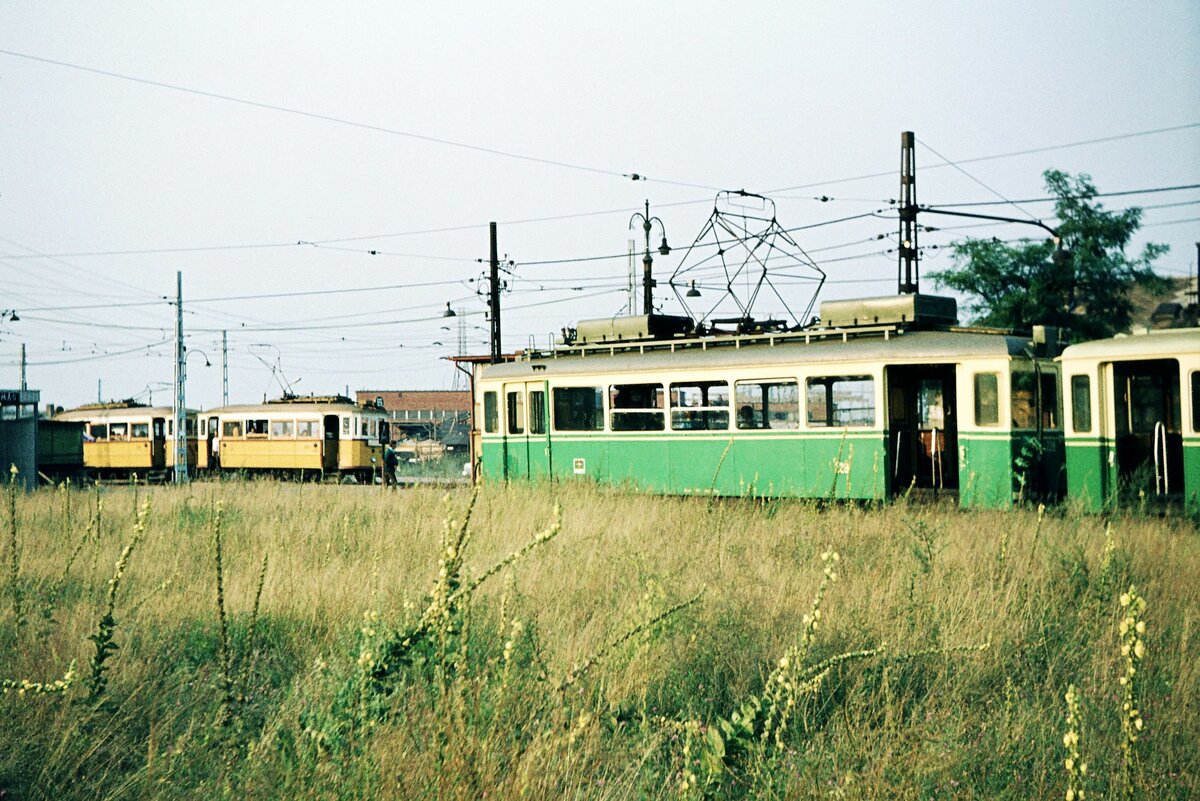 Budapest_End- und Umsteigestationen HEV und BKV Linie 32_22-07-1975
