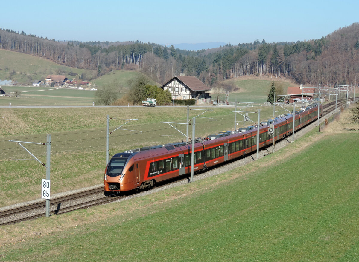Burgdorf - 4. März 2022 : RABe 526 118/218 am IR 2362 von Chur nach Bern.