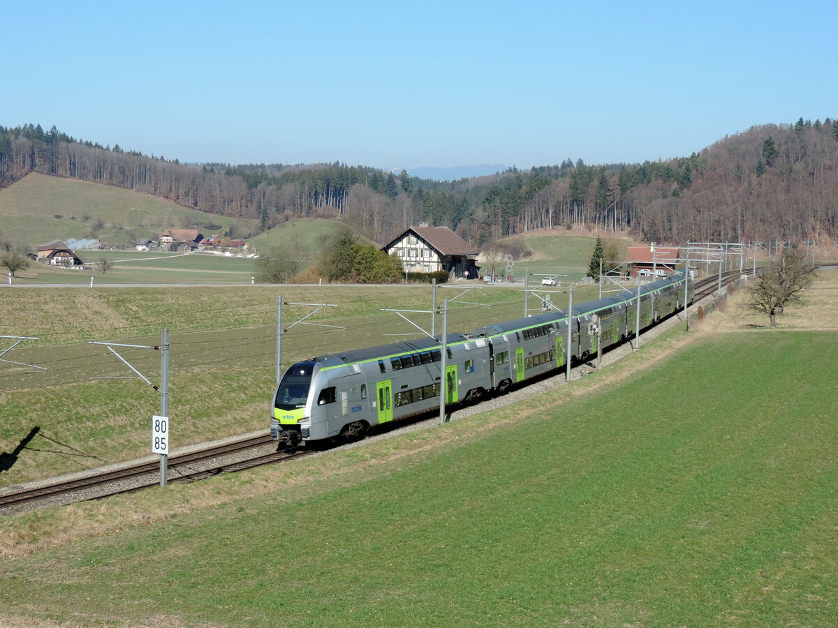 Burgdorf - 4. März 2022 : RABe 515 038 am IR 2818 von Olten nach Bern.