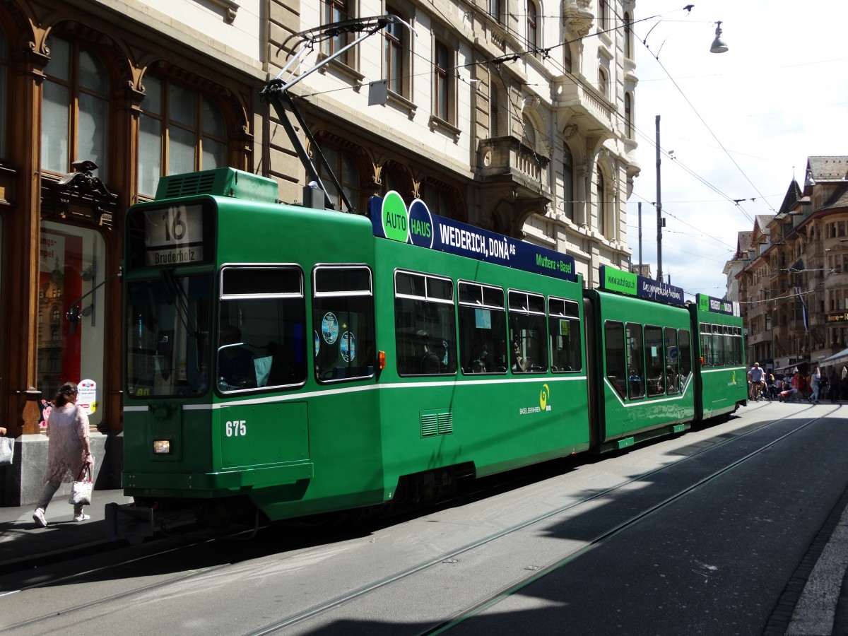 BVB Basel Be 4/6 S Guggummere 675 am 25.07.15 in Basel Schifflände