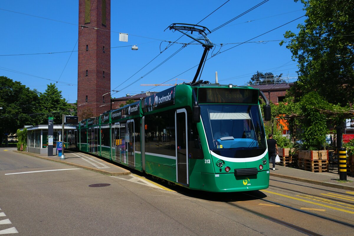 BVB Basel Siemens Combino Be6/8 Wagen 313 am 11.07.23 in Basel Bad