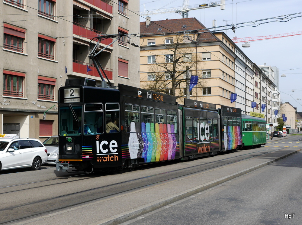 BVB Basel - Tram Be 4/8  669 unterwegs auf der Linie 2 in der Stadt Basel am 29.03.2014