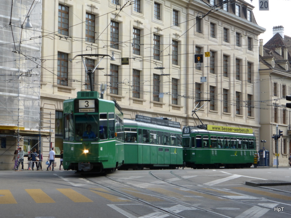 BVB - Be 4/4 481 mit Beiwagen und Be 4/4 unterwegs auf der Linie 3 in der Stadt Basel am 20.09.2014