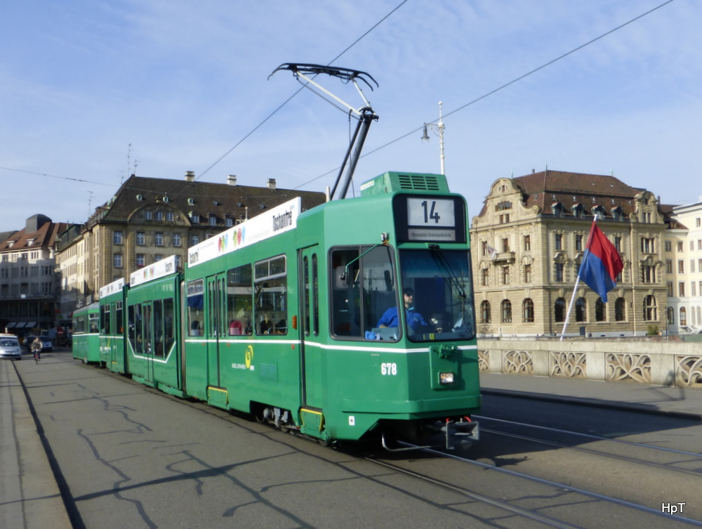 BVB - Be 4/8 678 mit Beiwagen unterwegs auf der Linie 14 in Basel am 24.09.2014
