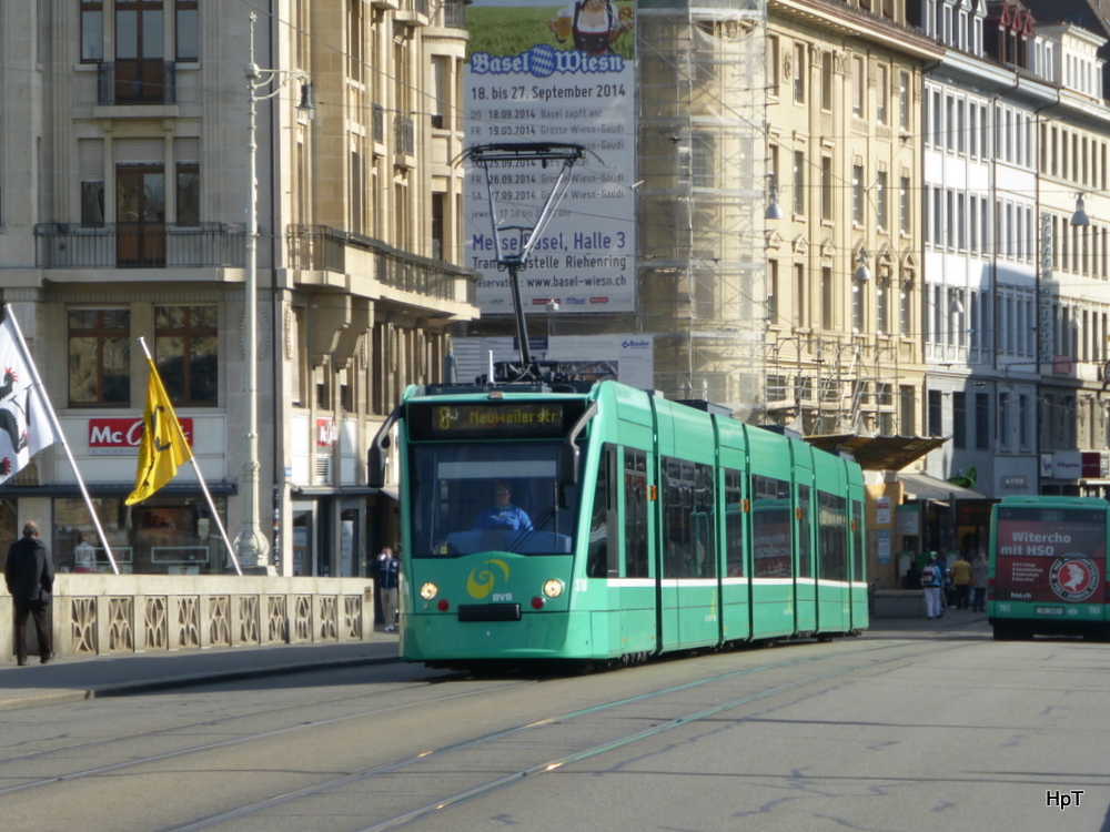 BVB - Be 6/8 318 unterwegs auf der Linie 8 in Basel am 24.09.2014