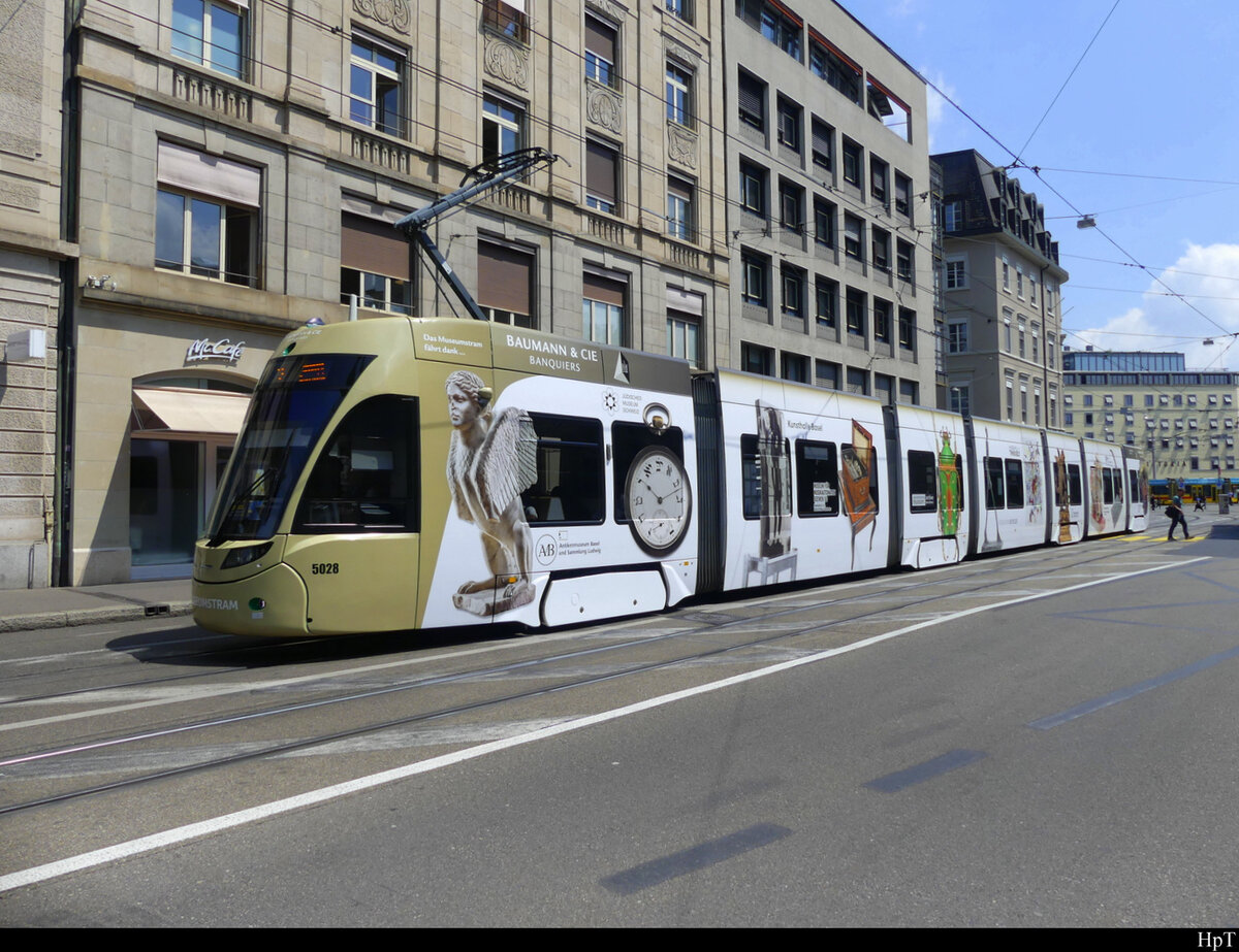 BVB - Be 6/8 5028 unterwegs in der Stadt Basel am 10.05.2022