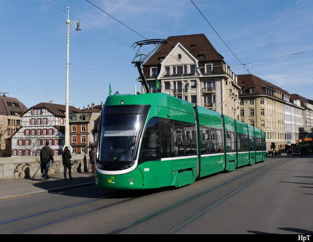 BVB - Tram Be 6/8 5043 unterwegs auf der Linie 14 in Basel am 22.02.2020