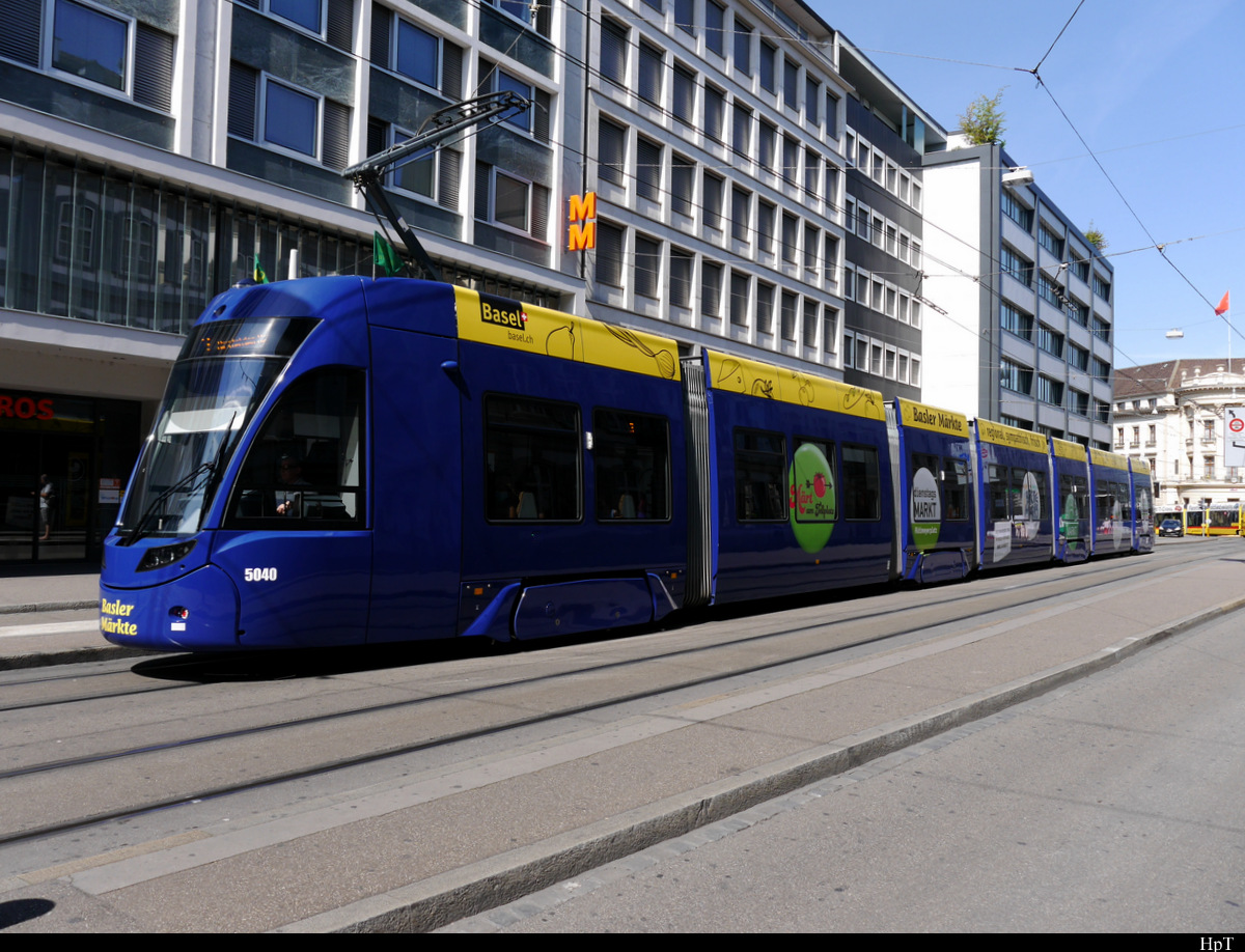 BVB - Tram Be 6/8 5040 unterwegs in der Stadt Basel am 16.08.2020