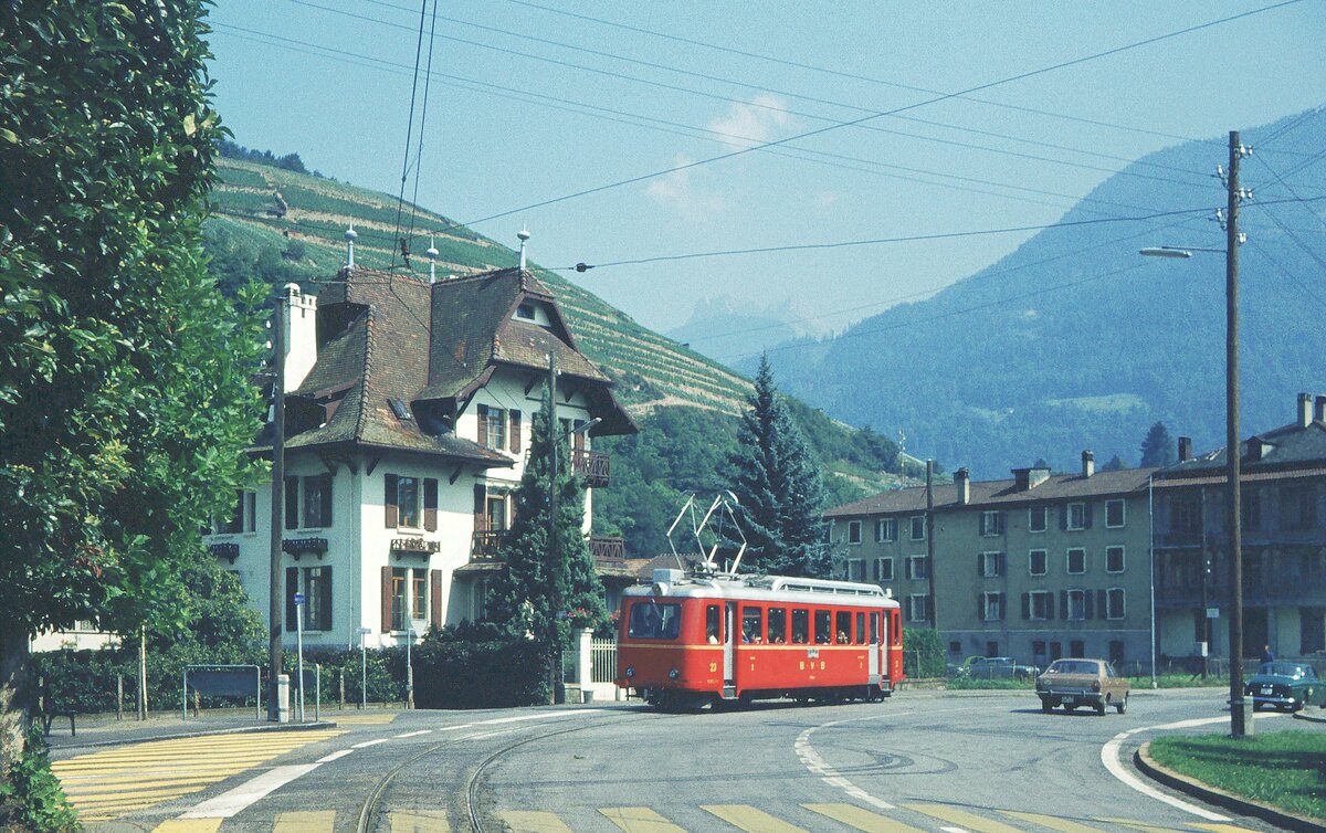 BVB_Bex-Villars-Bretaye__Tw BDeh 2/4 Nr.23 am Ortsende von Bex_07-09-1976