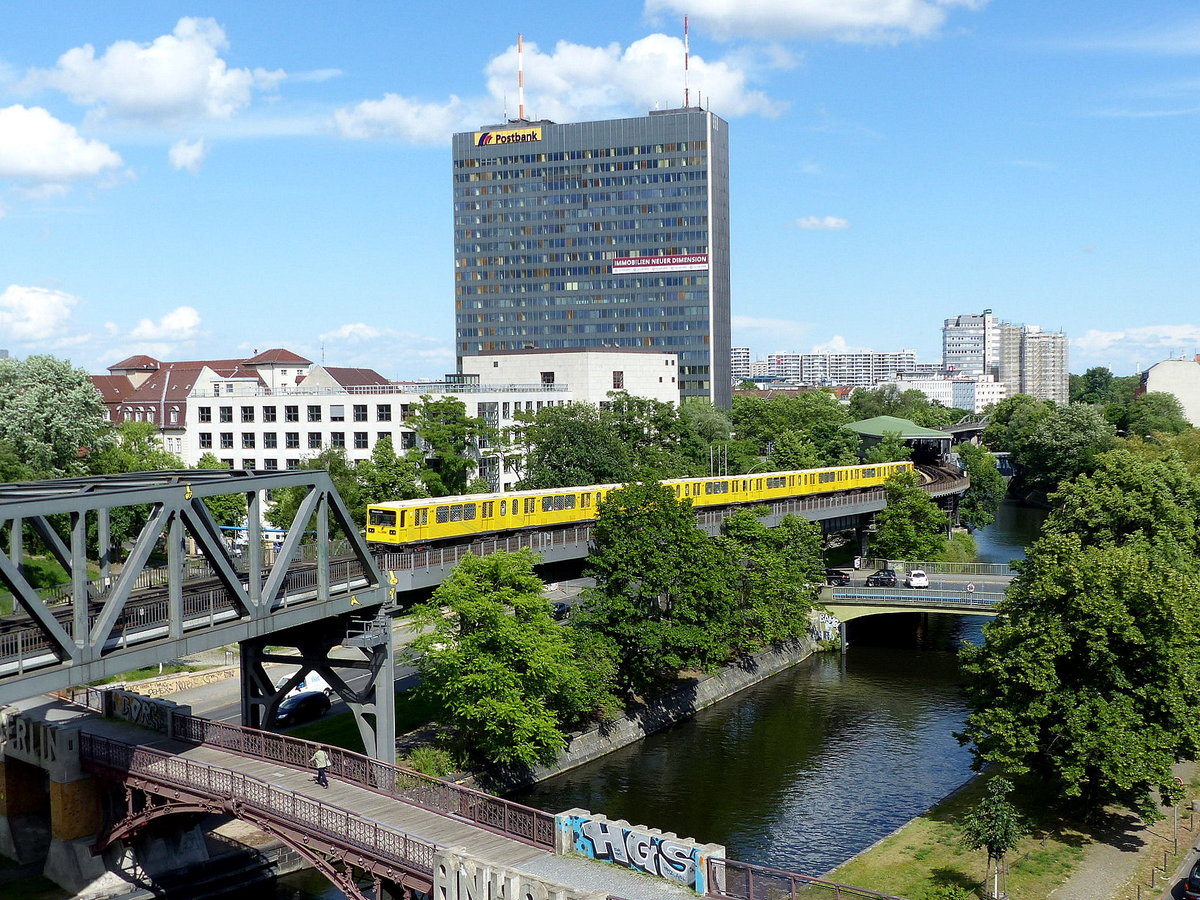 BVG 1072-1 als U1 (Hallesches Tor - Uhlandstraße), am 07.06.2017 am Technikmuseum.