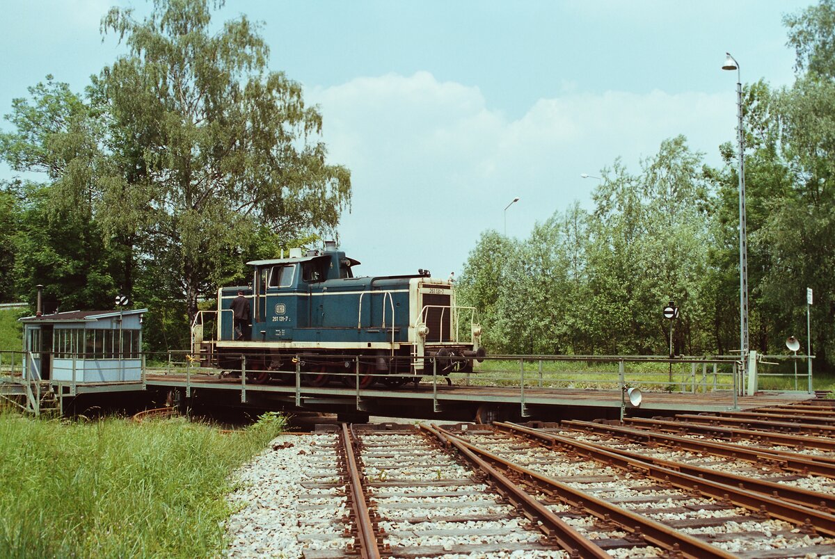 Bw Rosenheim, DB-Lok 261 131-7 
Datum: 12.06.1984