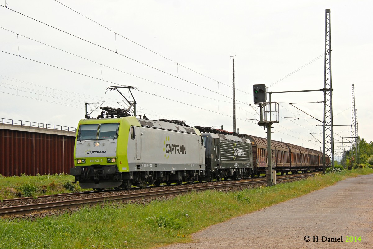 Captrain 185 549-3 & Captrain MRCE 189 mit Papierzug in K�ln Porz Wahn, April 2014.