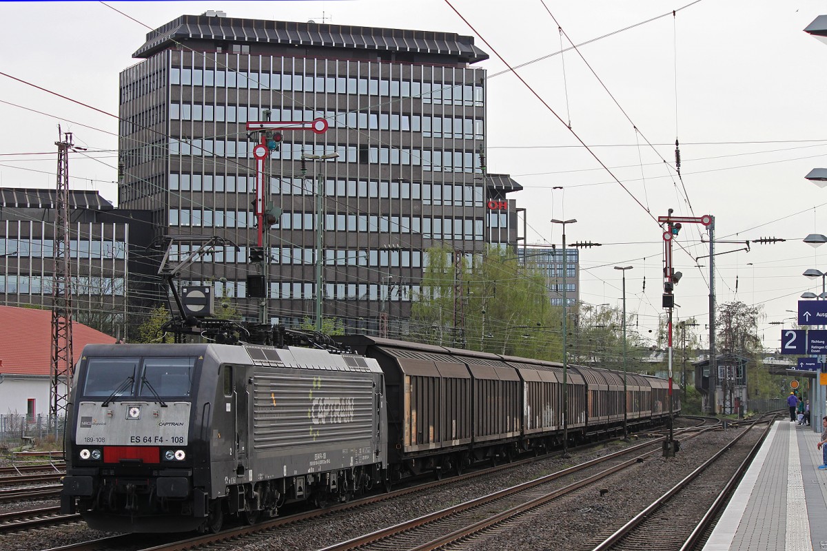 Captrain 189 108 fuhr am 2.4.14 mit einem Papierzug durch Ratingen-Lintorf.