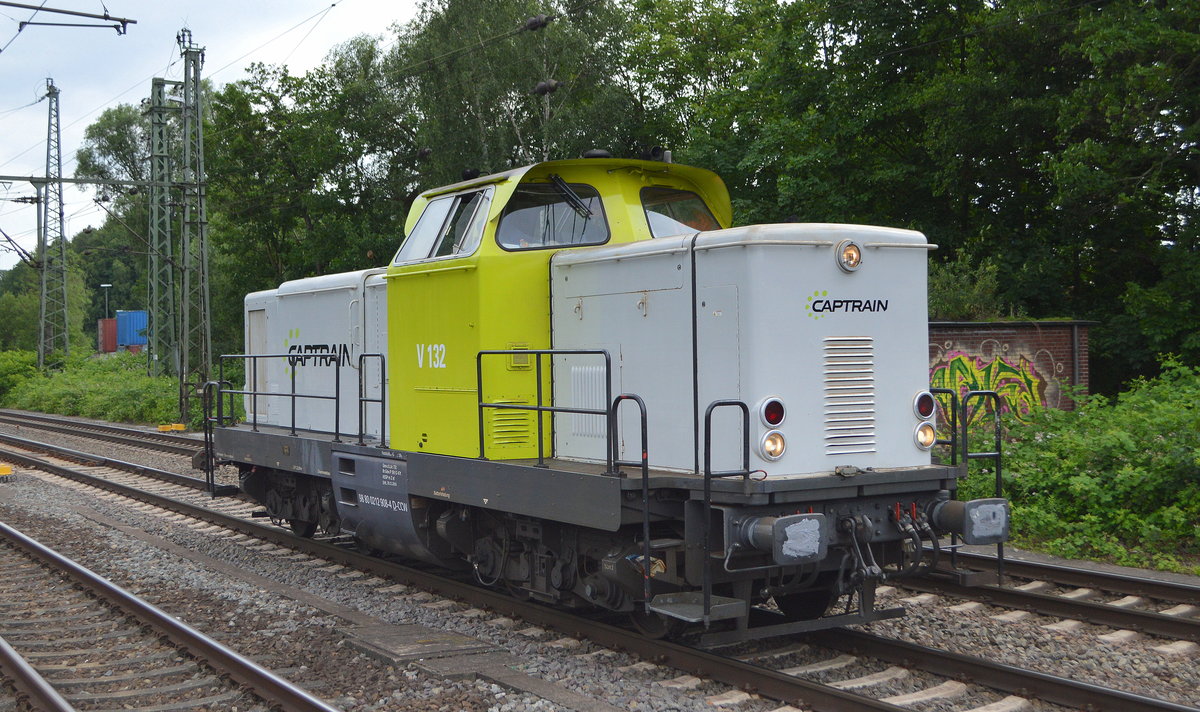 Captrain Deutschland CargoWest GmbH mit ihrer  V 132  (NVR:  98 80 0212 908-4 D-CCW ) am 25.06.20 Bf. Hamburg-Harburg.