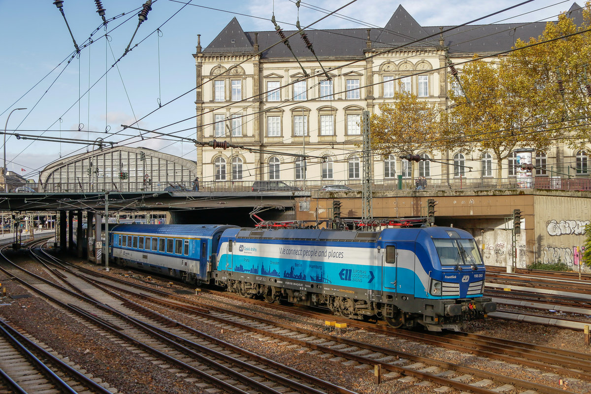 CD 193 293 mit EC in Hamburg, November 2018.