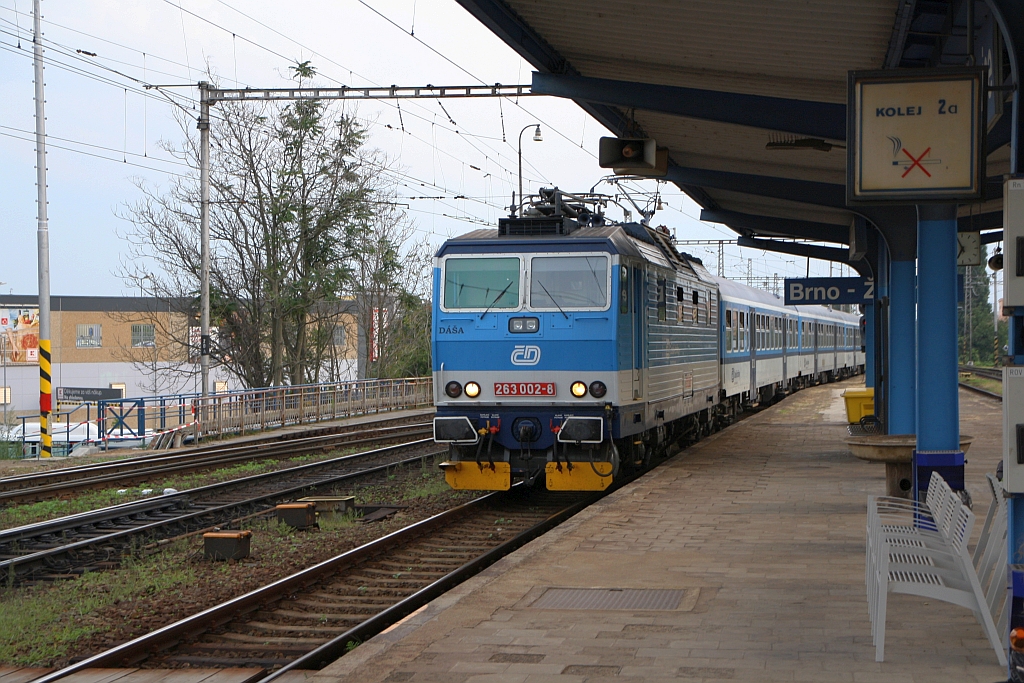 CD 263 002-8 fährt am 24.August 2019 in den Bahnhof Brno-Zidenice ein.