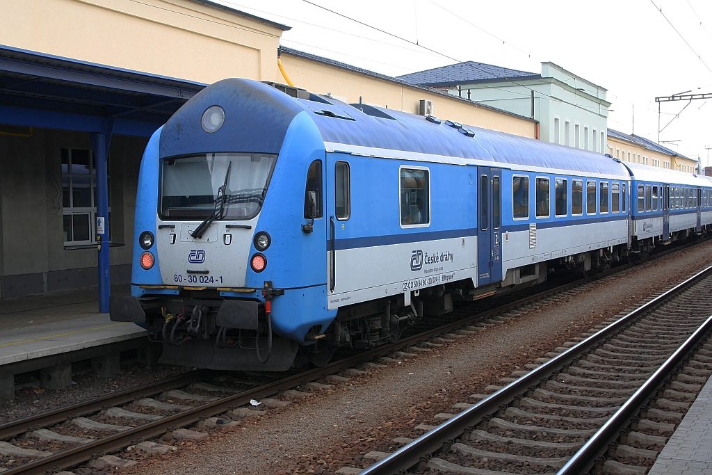 CD 50 54 80-30 024-1 Bfhpvee am 20.Juli 2019 als letztes Fahrzeug des Os 4207 nach Prerov im Bahnhof Breclav.