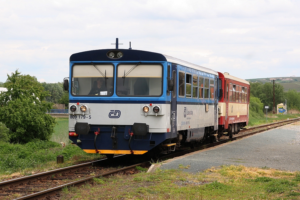 CD 809 179-5 am 11.Mai 2019 als Os 14508 (Cejc - Zajeci) im Bahnhof Boretice.
