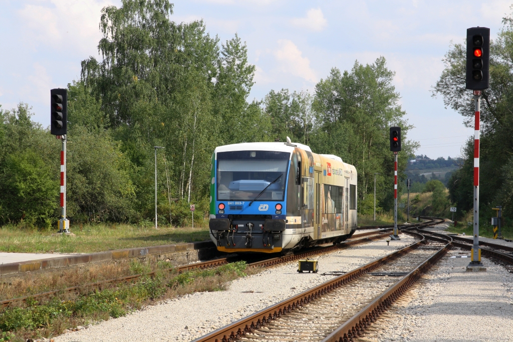 CD 841 003-7 wartete am 24.August 2019 im Bahnhof Velke Mezirici auf den nächsten Einsatz.