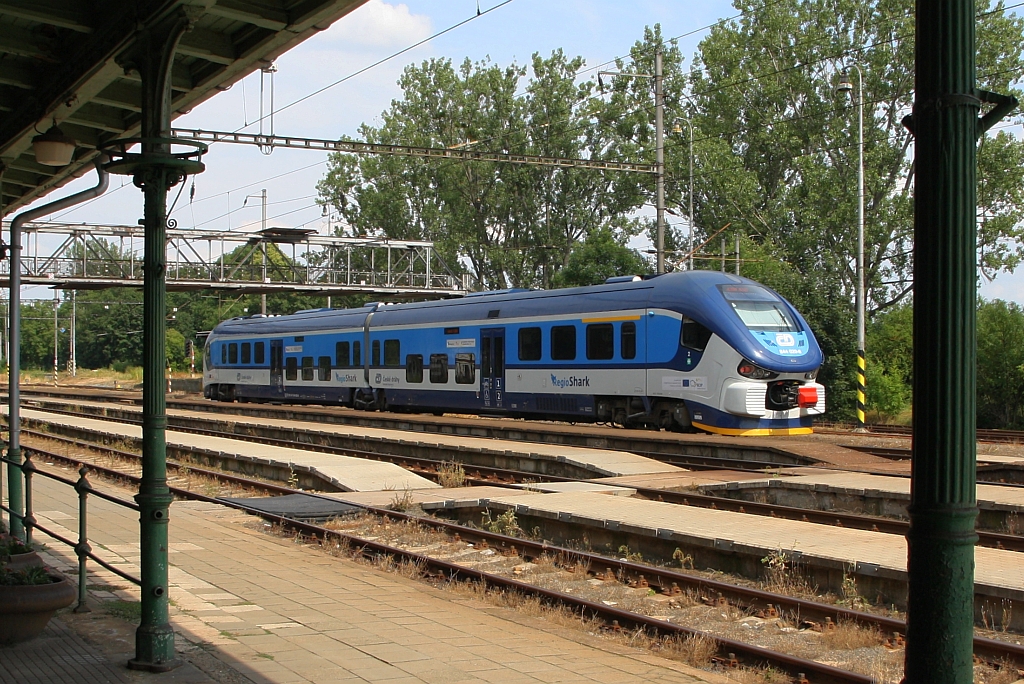 CD 844 020-8 als Os 3919 (Kojetin – Valasske Mezirici) am 20.Juli 2019 im Bahnhof Kojetin.