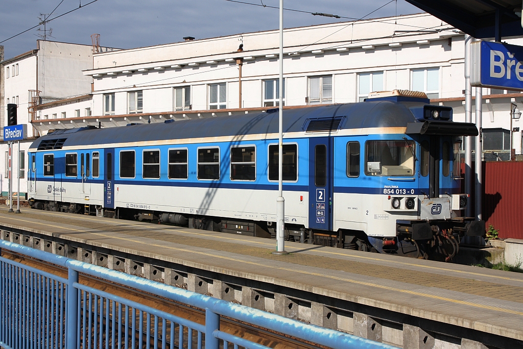 CD 854 013-0 am 11.Mai 2019 im Bahnhof Breclav.