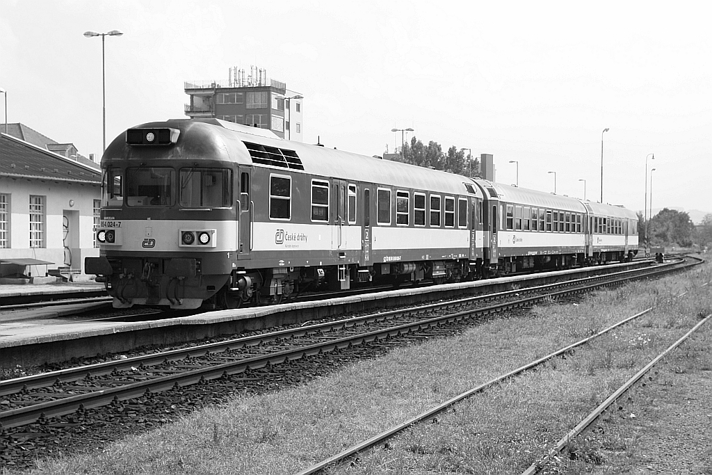 CD 854 024-7 am 08.September 2018 im Bahnhof Uherske Hradiste.