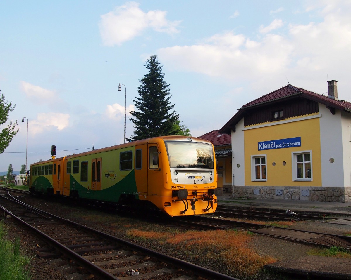 CD 914 124-3 in Banhof Klenčí pod Čerchovem (Klentsch) am 29. 4. 2014.