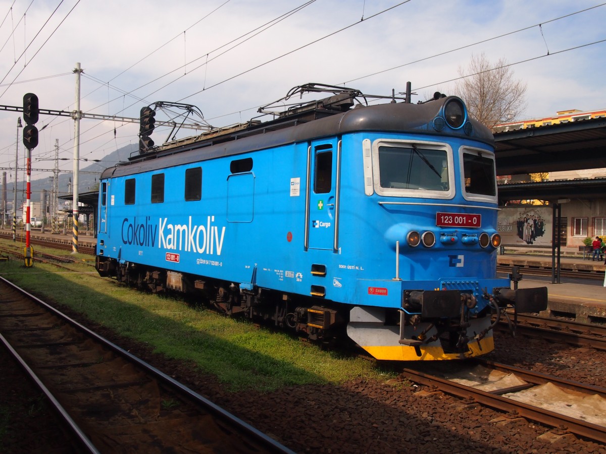 CD Cargo 123 001-9 im Hauptbahnhof Lovosice am 7. 4. 2014.